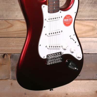 Squier Classic Vibe '60s Stratocaster Electric Guitar Candy Apple Red image 2