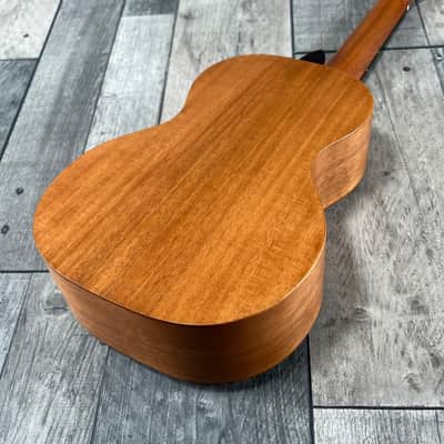 Pono MC All Solid Mahogany Concert Ukulele *NEW Bild 5
