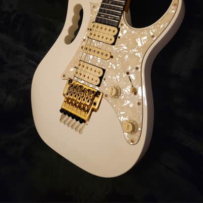 Ibanez Jem 7V 1993 White/gold Ebony Edge 1 owner EXCELLENT like EVO image 7