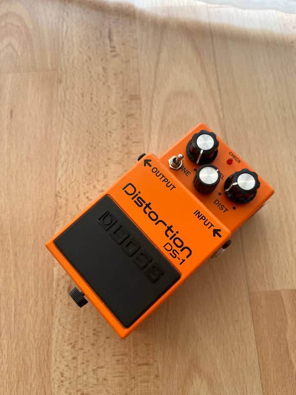 Keeley Boss DS-1 Distortion with Ultra and Seeing Eye Mods | Reverb UK