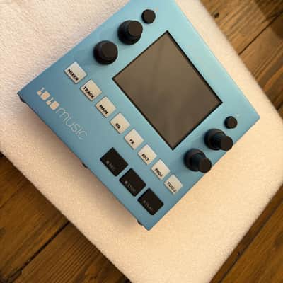 1010 Music Bluebox Compact 12-Channel Digital Mixer / Recorder - MINIT image 9