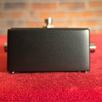 Monoprice Stage Right 611220 Chromatic Pedal Tuner w/ Original Box image 6
