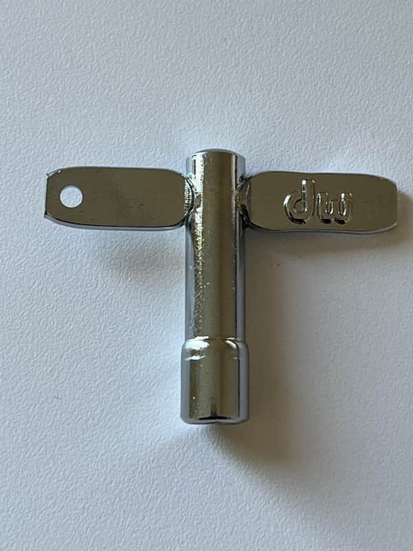 DW DWSM801-2 Standard Drum Key 2010s - Chrome image 1