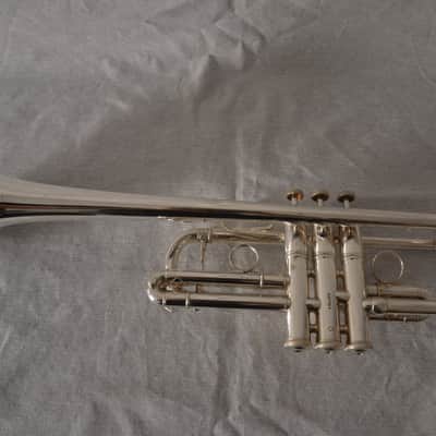 Trompeta Do Bach Stradivarius 229 Chicago en perfecto estado image 4
