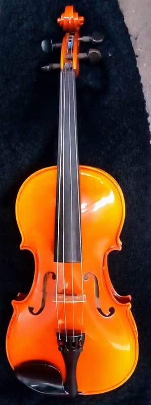 Violin: Josef Jan Dvorak, Made in the Czech Republic Handcrafted