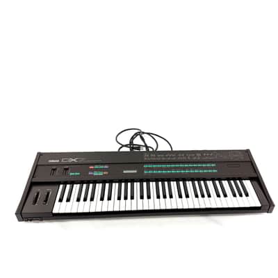 Used Yamaha DX-7 Vintage 61-Key Synthesizer image 2