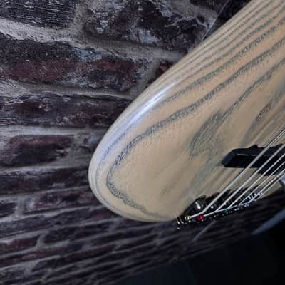 Ibanez Soundgear SR2010ASC "Ashula" Hybrid 6 Strings Fretless image 17