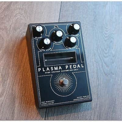 Gamechanger Audio "Plasma Pedal High Voltage Distortion Unit"