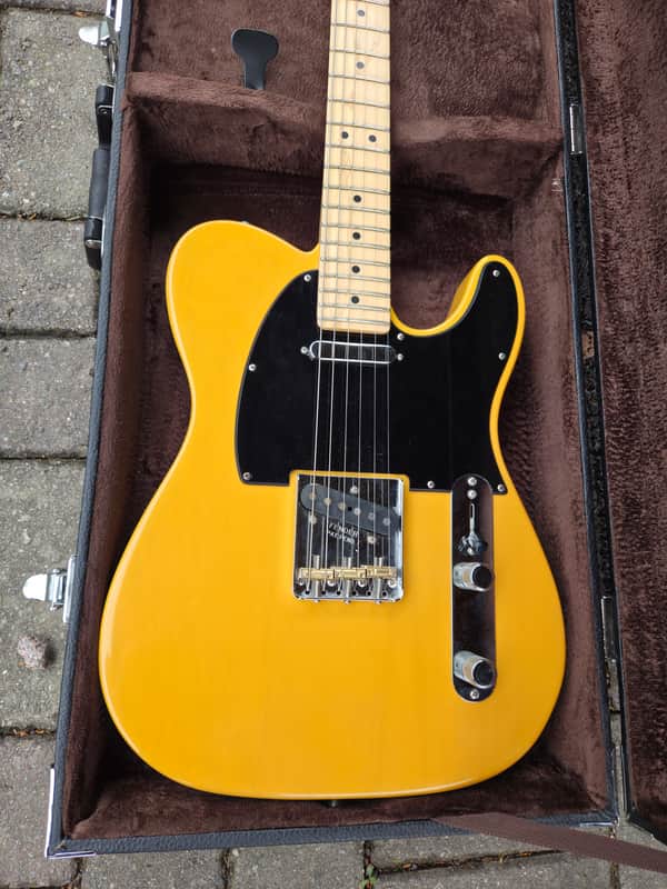 Fender Limited Edition American Performer Telecaster with Maple Fretboard 2022 - Butterscotch Blonde