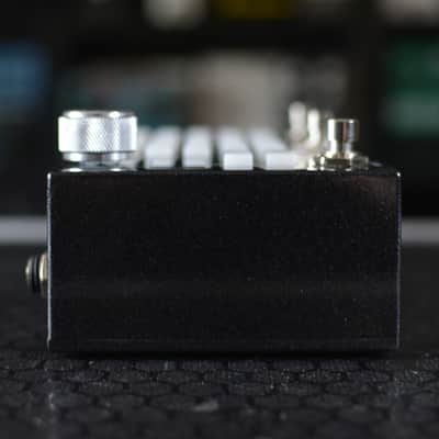 Empress Zoia Compact Grid Controller 2010s - Black image 3