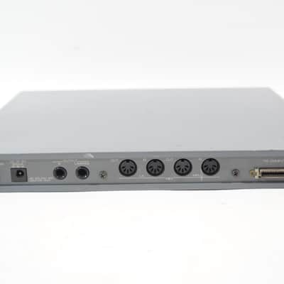 Roland CM-32LN LA Sound Module LA Synthesizer MIDI RARE w/ 100-240V PSU< image 7