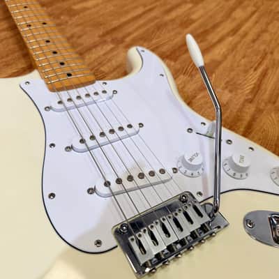 ๐2025๐ Fender Standard Stratocaster Electric Guitar~ Olympic White~ Maple Neck! image 3