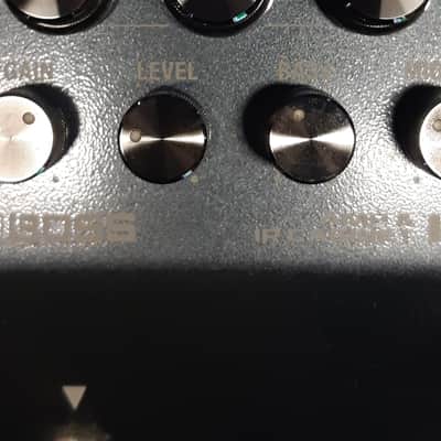 Boss IR-200 Amp and IR Cabinet 2021 - Present - Silver image 5