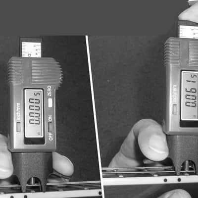 Set of 2 - Digital Action Gauge & Digital Neck Relief Gauge - G-Tech Guitar Works imagen 11