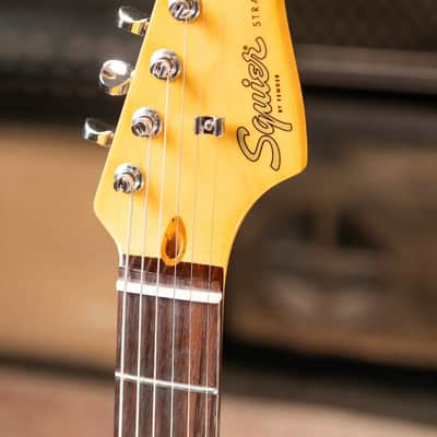 Squier Classic Vibe '60s Stratocaster Electric Guitar - Candy Apple Red image 5