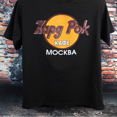 Hard Rock Cafe T-shirt Moscow, Russia Size L image 1