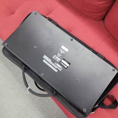 Line 6 POD HD500 Multi-Effect and Amp Modeler with Gigbag- Black image 12
