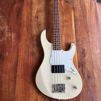 YAMAHA ATTITUDE DELUXE bass guitars for sale in USA | guitar-list