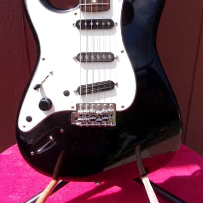 UPDATE: MIJ Squier LEFTY Strat, E6 serial, Duncan's, one knob, OG block/tuners, no stripe, Cipollina image 16