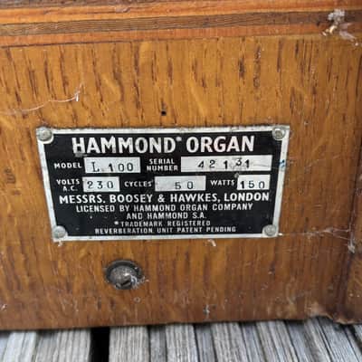 Hammond L-100 Series Organ 1961 - 1972 - Natural image 9