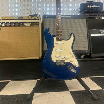 Fender Standard MIM Stratocaster with Rosewood Fretboard 2005 - 2008 - Electron Blue image 2