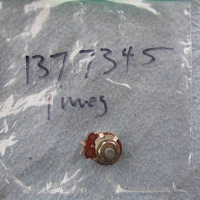 1973 CTS 1 Meg Potentiometer Vintage Solid Metal Shaft Potentiometer Genuine Vintage 1973 1 Meg Potentiometer image 1