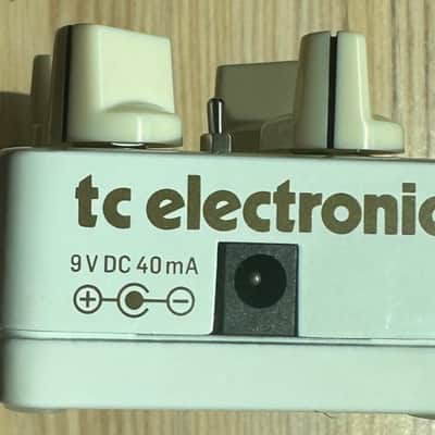 TC Electronic Spark Booster 2012 - Present - White image 3