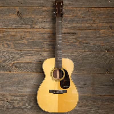 Used Martin Custom Shop 00-28 w/OHSC image 2