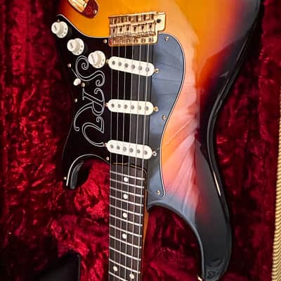 Fender Custom Shop Stevie Ray Vaughan Stratocaster NOS 2019 - Present - 3-Color Sunburst image 17