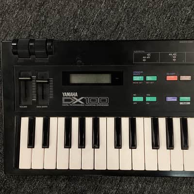 Yamaha DX-100 FM Synthesizer image 3