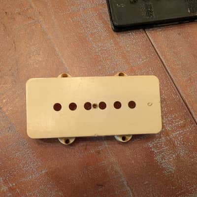 Fender Jazzmaster Guitar Pickup And Cover Pre CBS 1959 Cream With Black Bobbin 7.78K image 9
