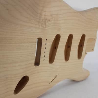 Unfinished Alder SSS Strat Stratocaster body Fits Fender neck J1547 image 5
