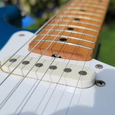 Squier Stratocaster MIJ E Series 84-87 - Lake Placid Blue image 8
