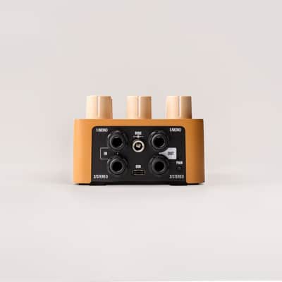 Universal Audio Enigmatic '82 Overdrive Special Amp Emulation Pedal image 4
