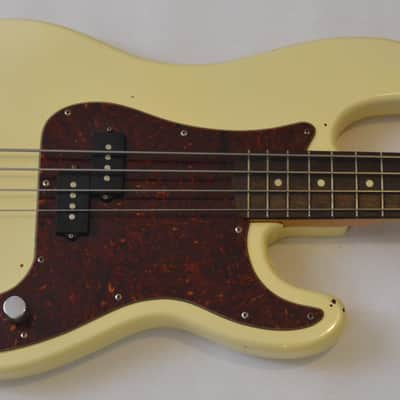 Fender Precision Bass 62  Aged Cream 1995 All stock Hard case Non Import Setup Amazing image 1