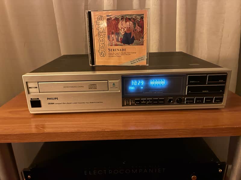 Philips CD-304 1980s - Silver with TDA1540 chips! image 1