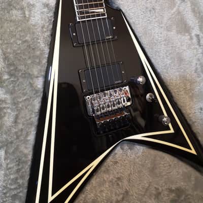ESP E-II SV Standard Black with White Pinstripes with Hard Case image 4