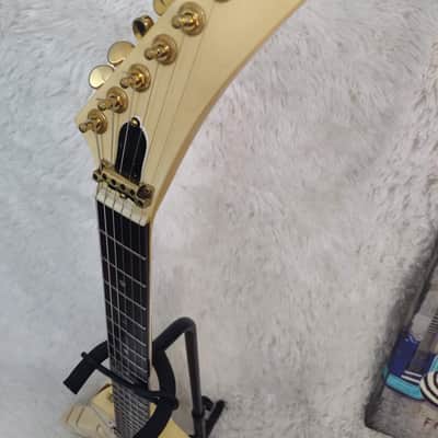 Gibson Designer Series Explorer 1983-1985 - Ivory with Design image 6