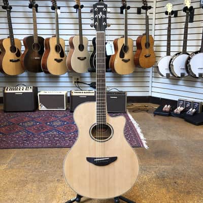 Yamaha APX600 Thinline Cutaway Acoustic-Electric Guitar Natural image 4