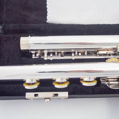 Gemeinhardt 30SHB Intermediate Flute with Solid Silver Headjoint *Cleaned & Serviced image 5