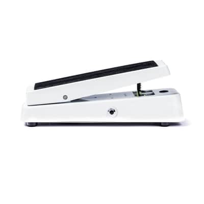 Dunlop 105Q Cry Baby Bass Wah Pedal image 4