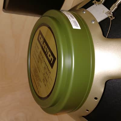 Avatar 2x12 Guitar Cabinet with Celestion G12M Greenbacks image 8