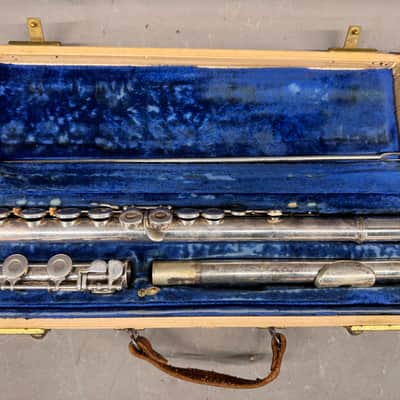 Vintage W.T. Armstrong Concert Flute Orchestral C Open Hole 25 1962 - Silver image 1