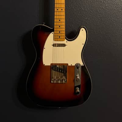 Squier Classic Vibe '60s Telecaster Custom 2019 - Present - 3-Color Sunburst image 2