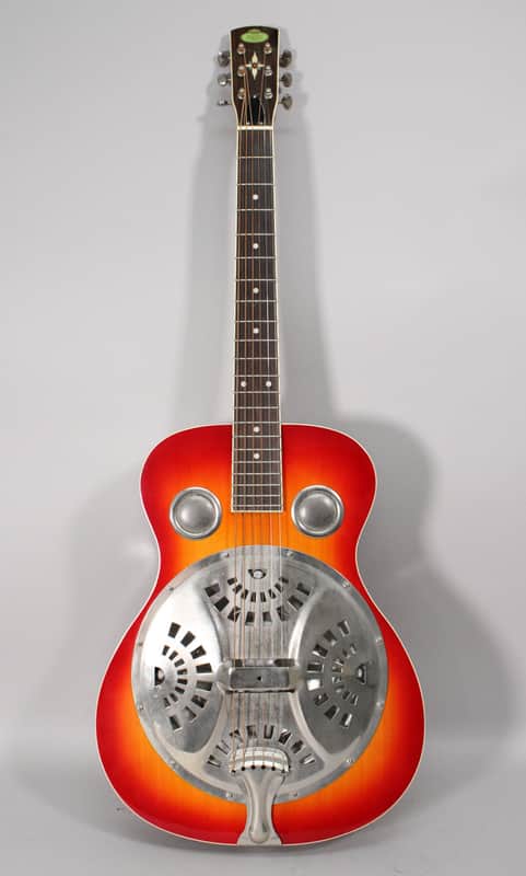 Regal RD-40V Studio Series Round Neck Resonator Cherry Sunburst image 1