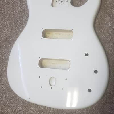Peavey Foundation Body 1986 4 string 4lbs 14.3 oz image 1
