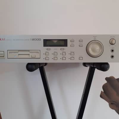 Akai S2000 MIDI Stereo Digital Sampler 1995 - White