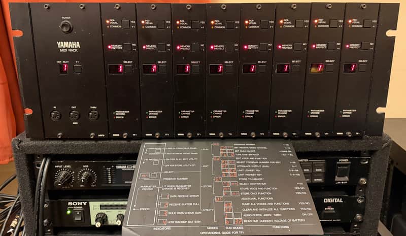 Yamaha TX816 + Patches + Cables (2 of 2)