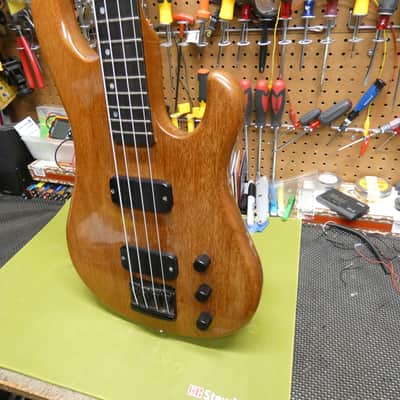 Gibson Bass IV 1987 - Natural Mahogany image 4