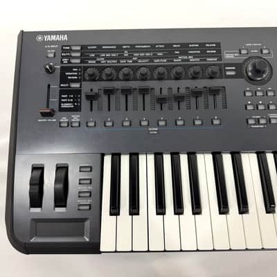 Used Yamaha Montage 6 61-Key Synthesizer image 3